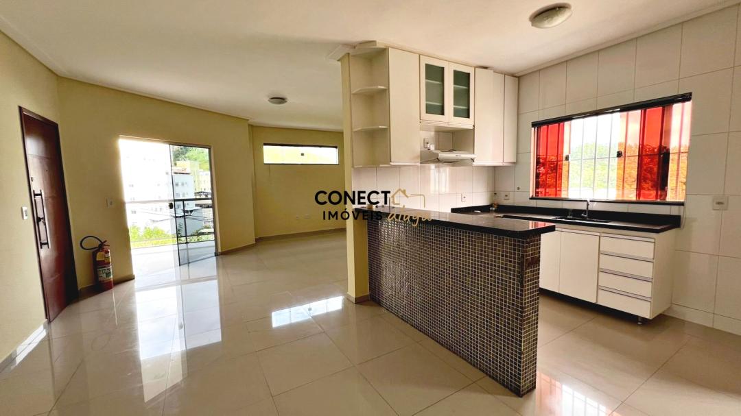 Amplo Apartamento de 3 Quartos com Suíte, Varanda e 2 Vagas no Liberdade II