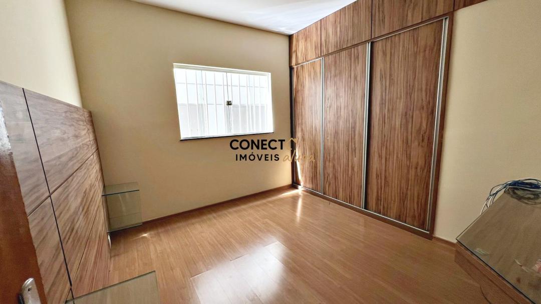 Amplo Apartamento de 3 Quartos com Suíte, Varanda e 2 Vagas no Liberdade II