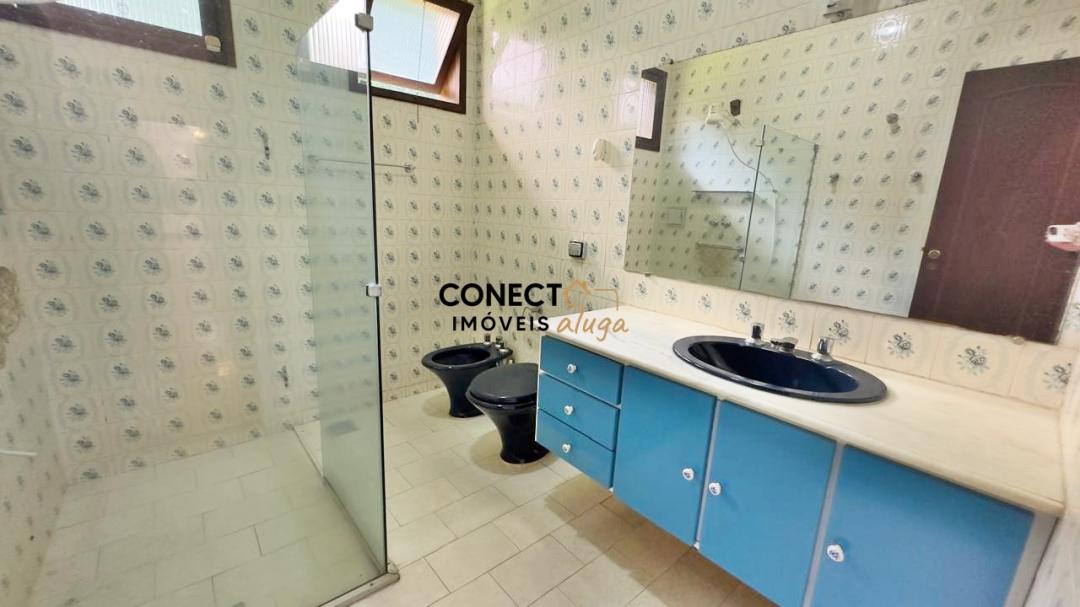 Casa para aluguel, 5 quartos, 2 vagas, Clélia Bernardes - Viçosa/MG - 430m²