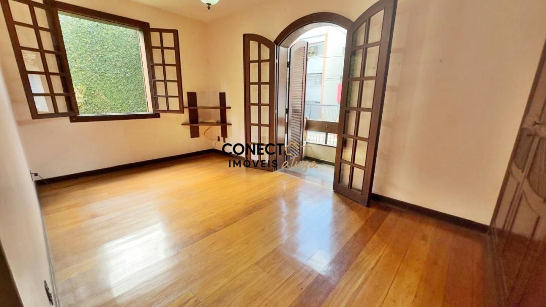 Casa para aluguel, 5 quartos, 2 vagas, Clélia Bernardes - Viçosa/MG - 430m²